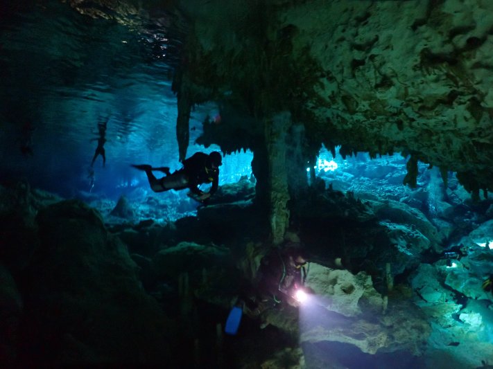 Cozumel - April 2022 (a big thanks to our friend Hans Vermes for sharing his pictures) Cenotes Dos Ojos